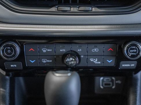 New 2026 Jeep Compass Limited w/ Sun, Sound & Navigation Group image 25