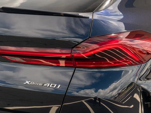 Used 2023 BMW X6 xDrive40i w/ M Sport Package AWD/4WD image 13