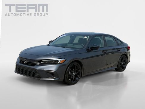 Used 2024 Honda Civic Sport image 3