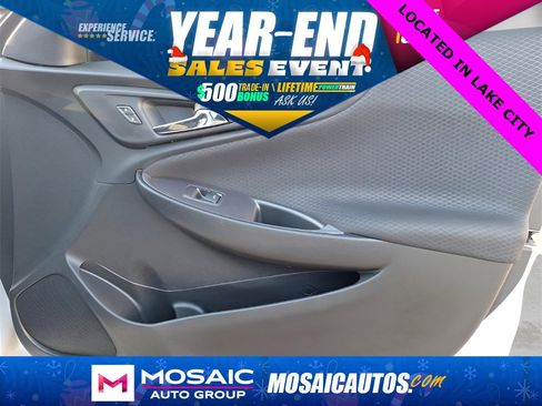 Used 2022 Chevrolet Malibu RS w/ LPO, Floor Liner Package image 11