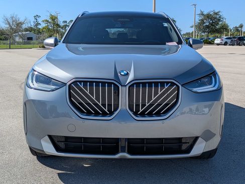 Used 2025 BMW X3 xDrive30i w/ Premium Package AWD/4WD image 3
