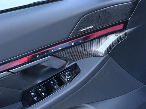 New 2026 BMW 540i xDrive w/ Executive Package image 24