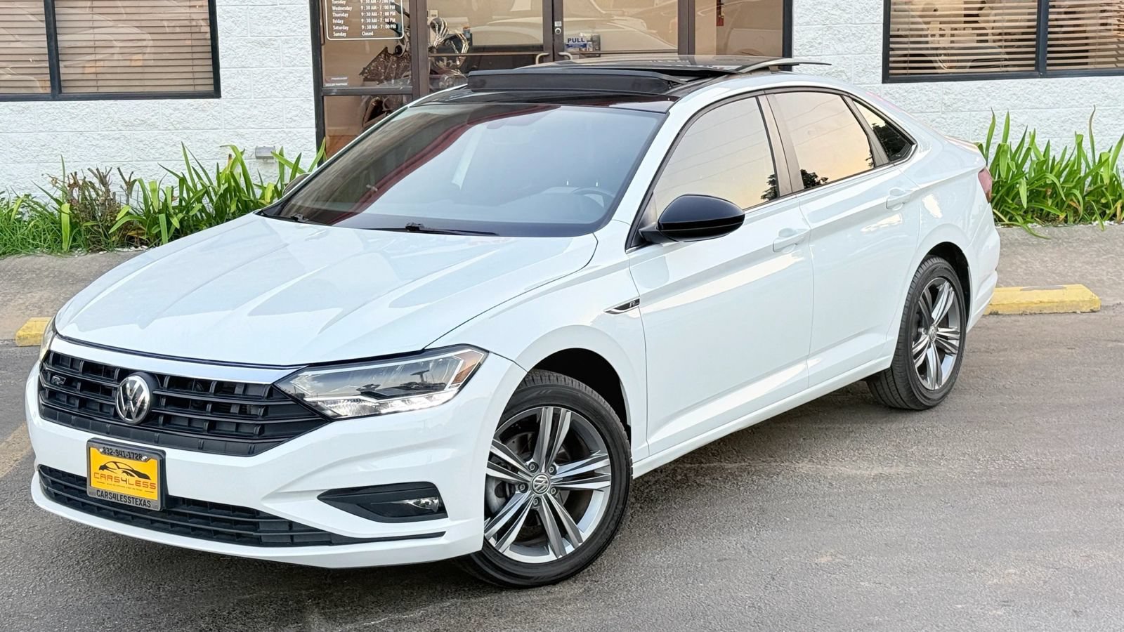 Used 2019 Volkswagen Jetta R-Line FWD image 10