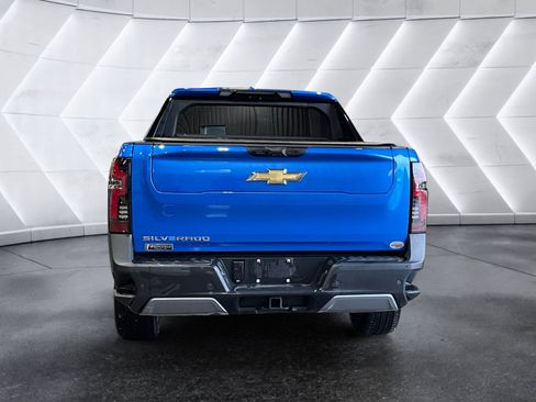 Used 2026 Chevrolet Silverado EV LT AWD/4WD image 5