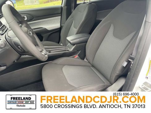 New 2025 Jeep Compass Sport image 19