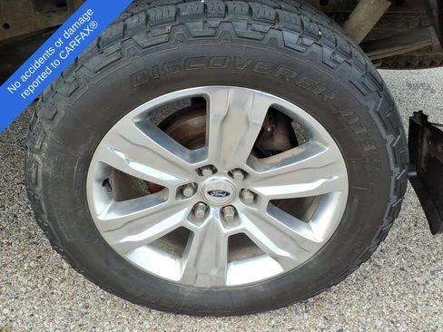 Used 2018 Ford F150 Platinum w/ Technology Package AWD/4WD image 10