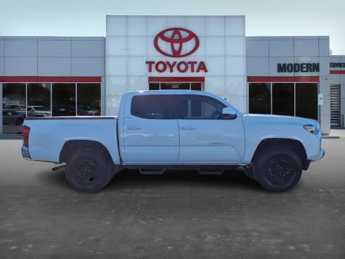 Certified 2023 Toyota Tacoma SR5 image 7