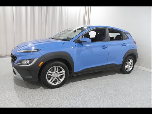 Certified 2022 Hyundai Kona SE AWD/4WD image 3
