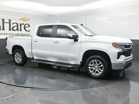 New 2026 Chevrolet Silverado 1500 LT w/ Safety Package AWD/4WD image 6