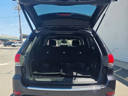 Used 2014 Jeep Grand Cherokee Limited AWD/4WD image 8