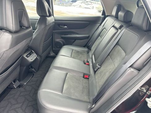 Used 2024 Nissan Ariya AWD image 24