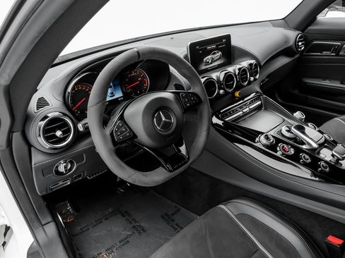 Used 2018 Mercedes-Benz AMG GT R image 5