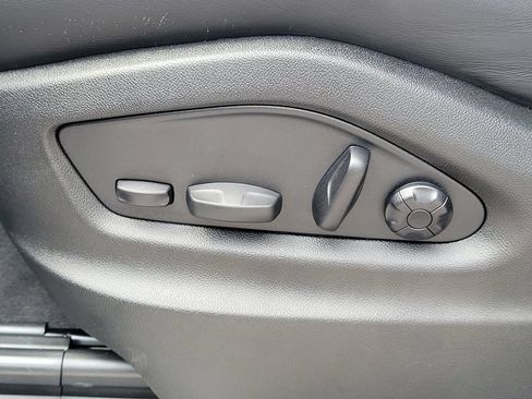New 2026 Porsche Cayenne Coupe AWD/4WD image 28