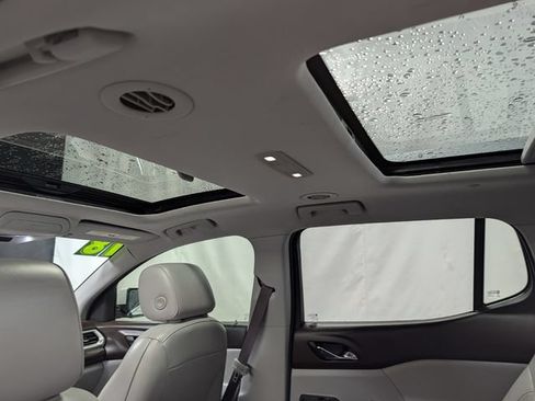 Used 2018 GMC Acadia SLT FWD image 12