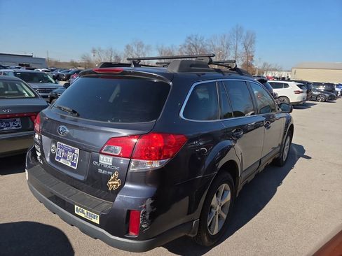 Used 2013 Subaru Outback 3.6R Limited image 5