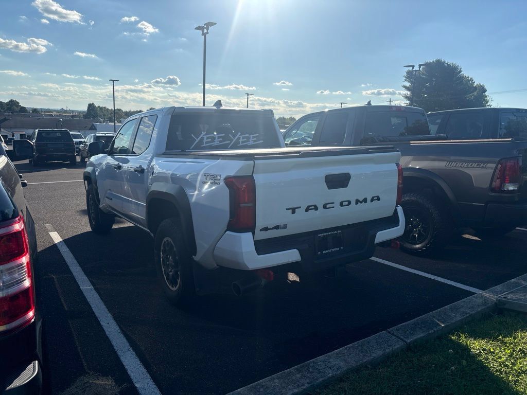 Used 2024 Toyota Tacoma TRD Off-Road AWD/4WD image 3