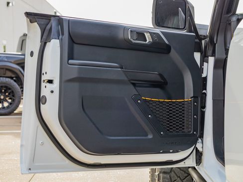 Used 2024 Ford Bronco Badlands image 37