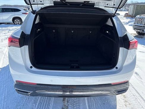 Used 2025 Buick Envision Sport Touring image 3