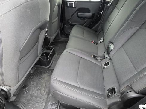Used 2021 Jeep Gladiator Sport AWD/4WD image 9
