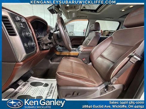 Used 2016 Chevrolet Silverado 1500 High Country w/ High Country Premium Package AWD/4WD image 9