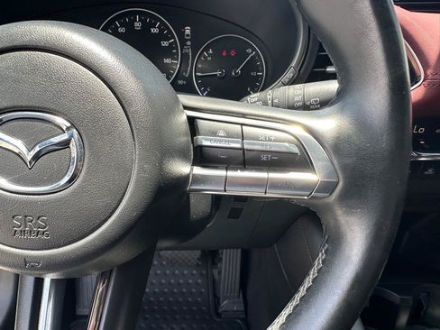 Used 2021 MAZDA MAZDA3 s FWD image 17