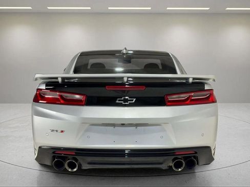 Used 2018 Chevrolet Camaro ZL1 image 4
