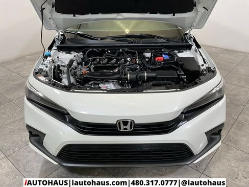 Used 2024 Honda Civic Touring image 9