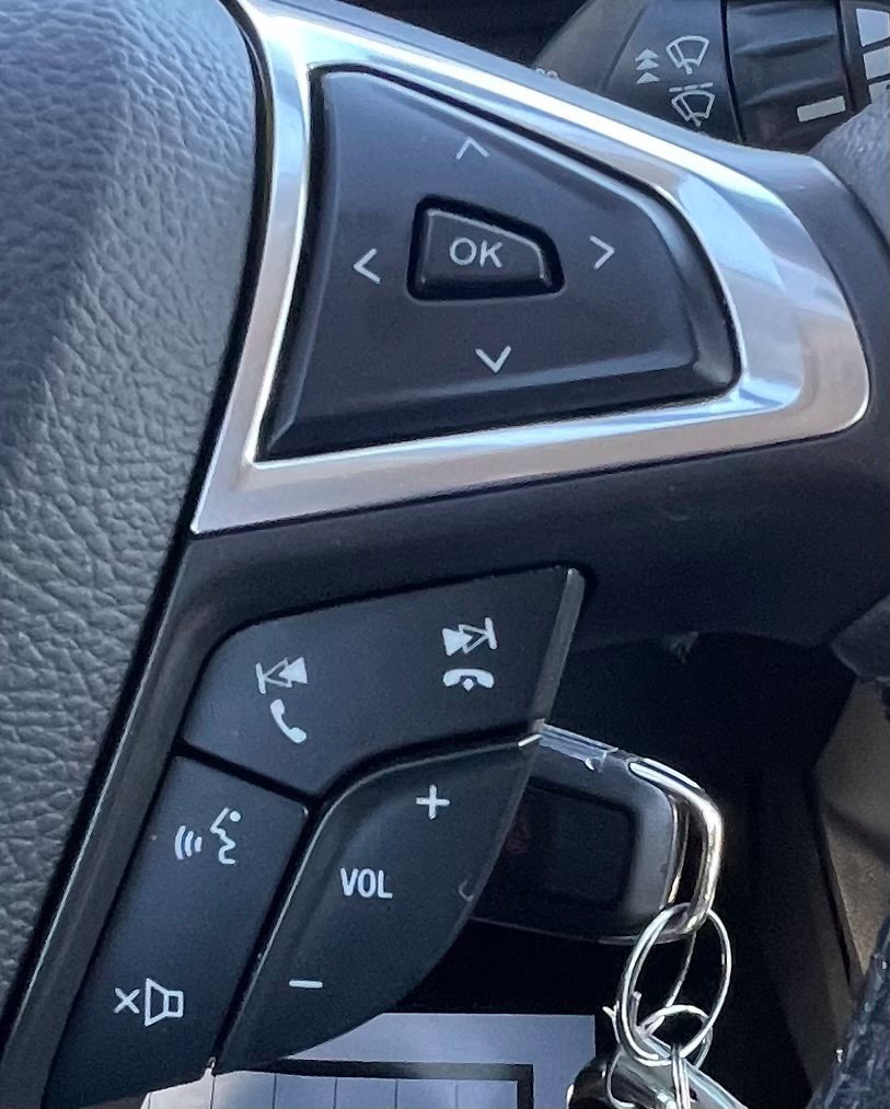 Used 2014 Ford Fusion SE FWD image 19