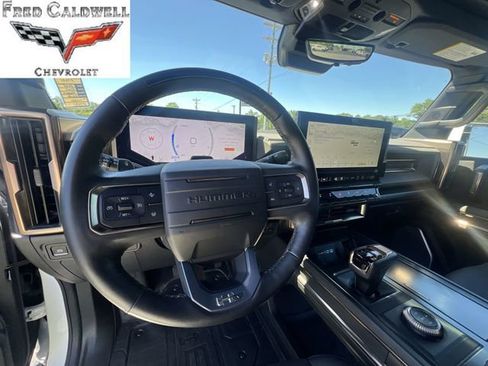 Used 2025 GMC Hummer EV 3X w/ Extreme Off-Road Package AWD/4WD image 16
