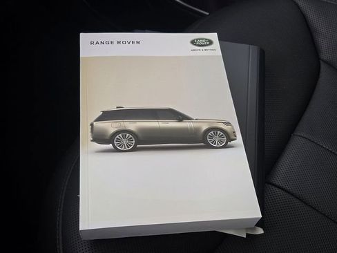 Used 2024 Land Rover Range Rover SE image 27