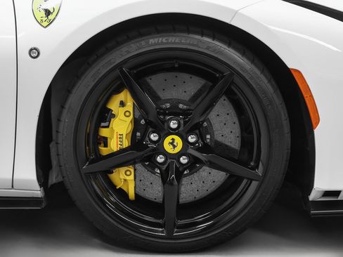 Certified 2020 Ferrari F8 Tributo RWD image 10
