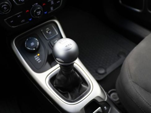 Used 2019 Jeep Compass Sport w/ Cold Weather Group image 24