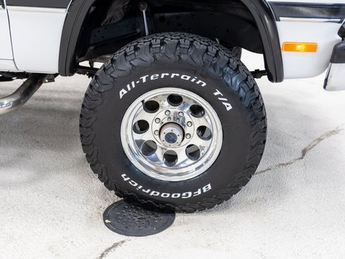Used 1992 Dodge D/W Truck 250 AWD/4WD image 25