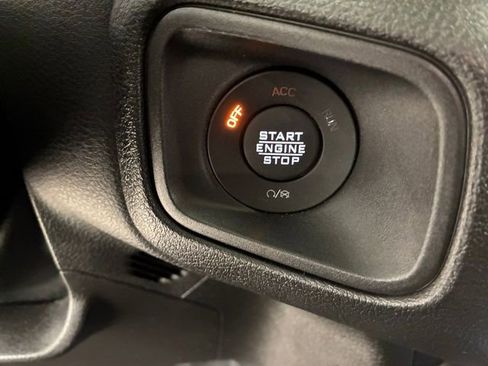 Used 2024 Jeep Gladiator Sport AWD/4WD image 24