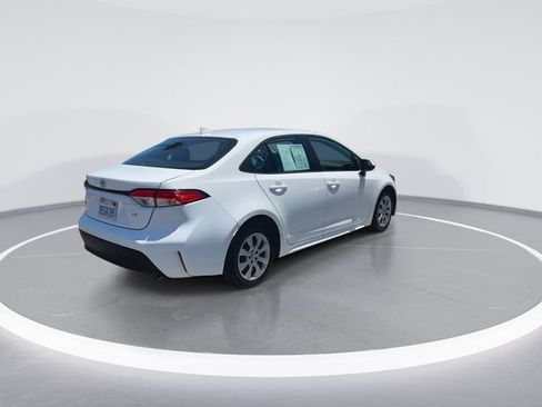 Used 2023 Toyota Corolla LE FWD image 8
