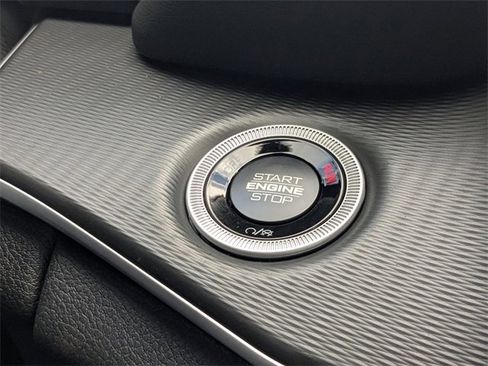 New 2025 Jeep Grand Cherokee Laredo X w/ Luxury Tech Group I image 28