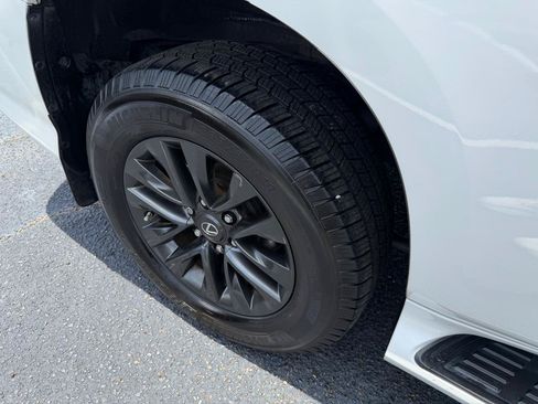 Used 2020 Lexus GX 460 Premium w/ Premium Package AWD/4WD image 11