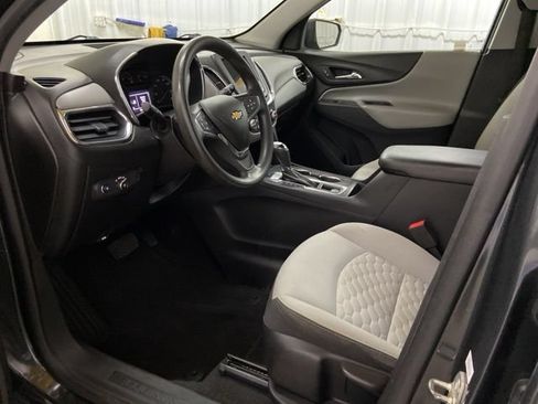 Used 2019 Chevrolet Equinox LS AWD/4WD image 30