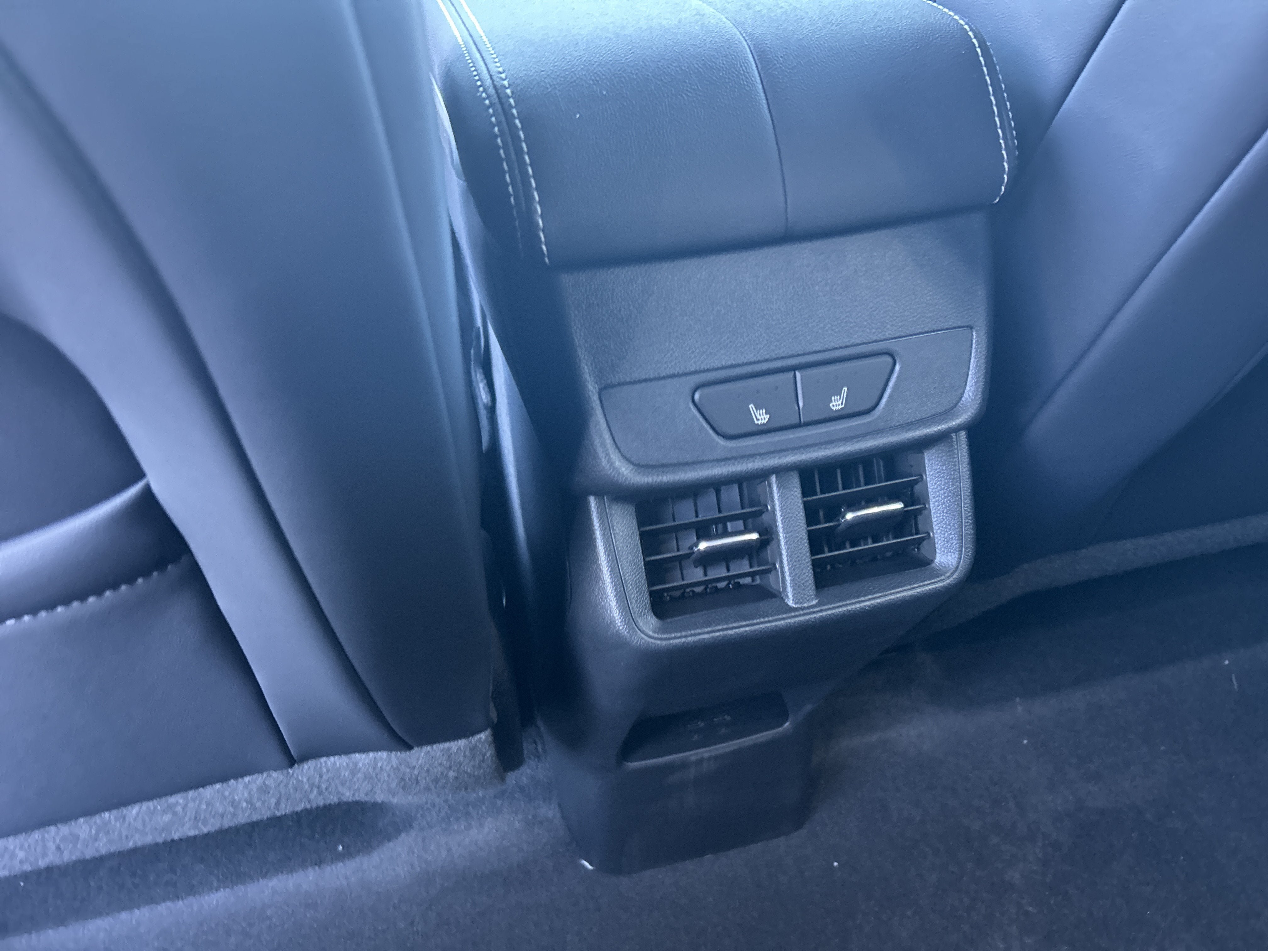 New 2027 GMC Terrain Denali w/ LPO, Floor Liner Package AWD/4WD image 31