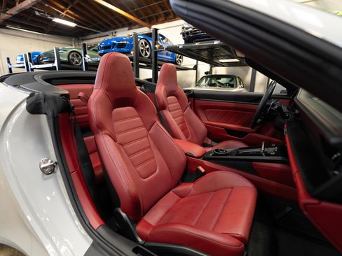 Used 2022 Porsche 911 Carrera GTS image 83