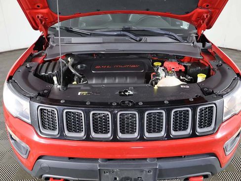 Used 2021 Jeep Compass Trailhawk AWD/4WD image 10
