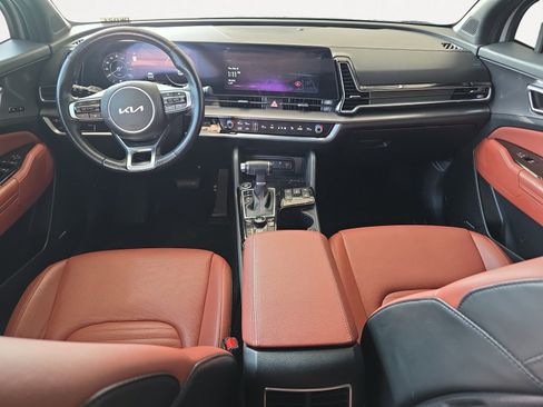 Certified 2024 Kia Sportage SX image 2