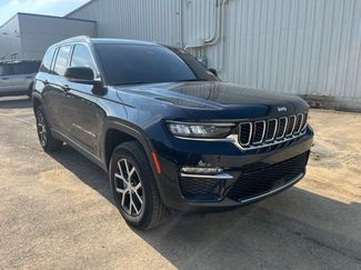 Used 2023 Jeep Grand Cherokee Limited AWD/4WD video 3