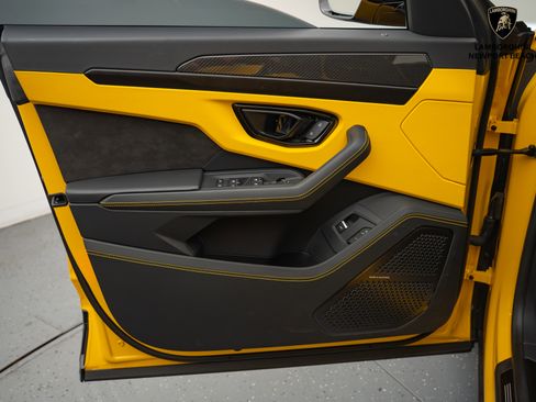 Used 2024 Lamborghini Urus S image 36