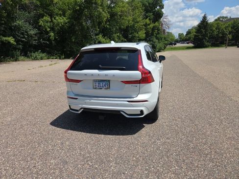Used 2025 Volvo XC60 T8 Plus w/ Protection Package Premier AWD/4WD image 11