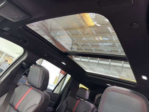 New 2026 Chevrolet Traverse RS w/ LPO, Floor Liner Package image 20