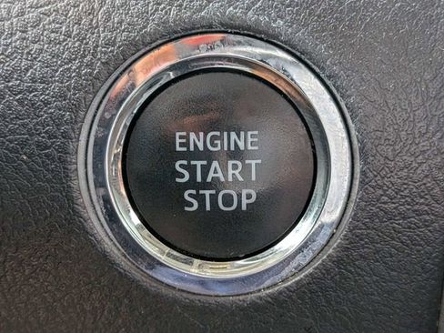 Used 2022 Toyota 4Runner Limited AWD/4WD image 30