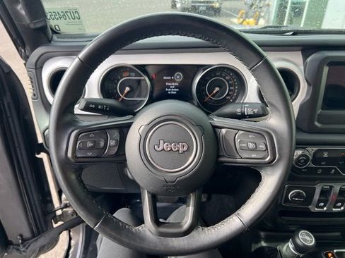 Used 2021 Jeep Wrangler Sport image 22