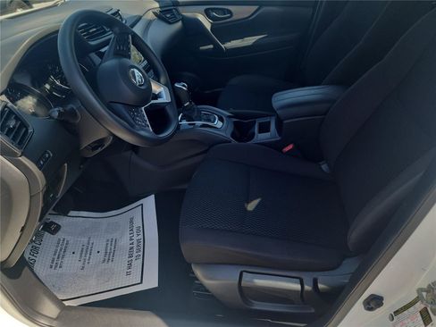Used 2018 Nissan Rogue Sport S FWD image 12