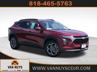 Used 2025 Chevrolet Trax LT